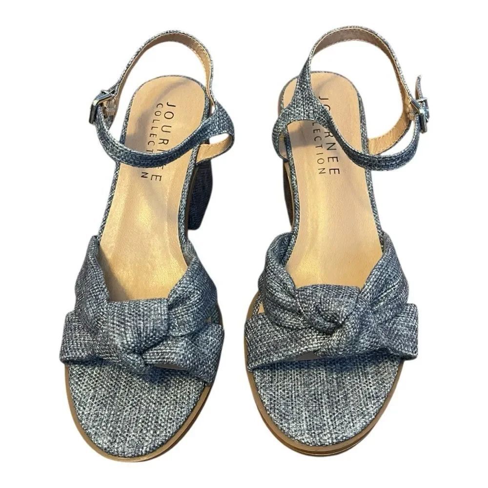 NWT Platform Open Toe Denim Journee Collection Textured Blue Sandals Size 8